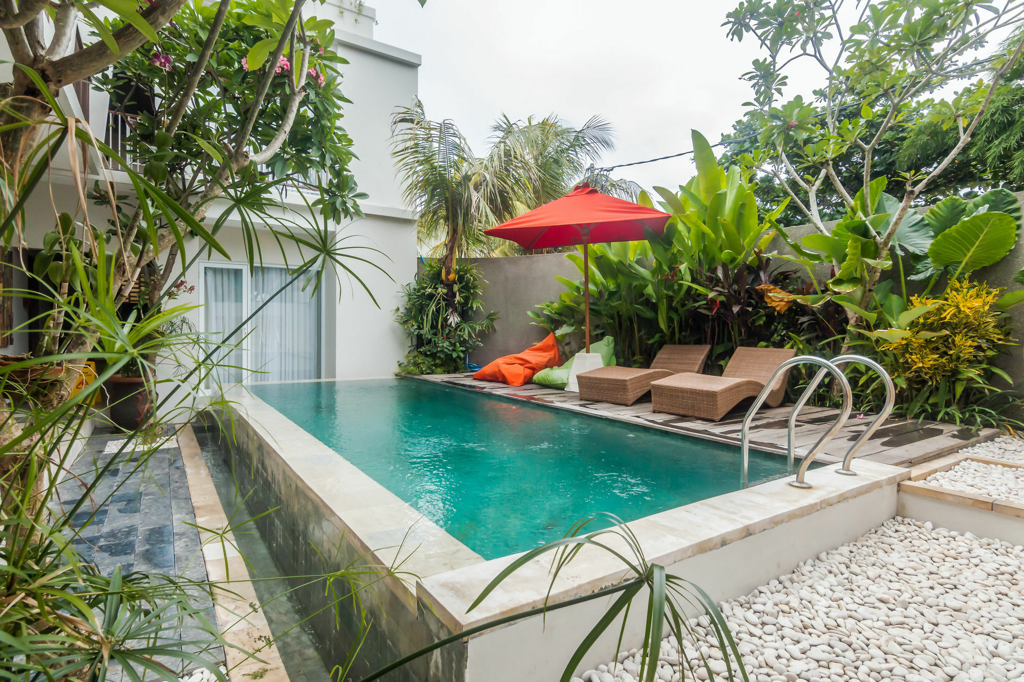 Zen Rooms Seminyak Kayu Jati Екстер'єр фото