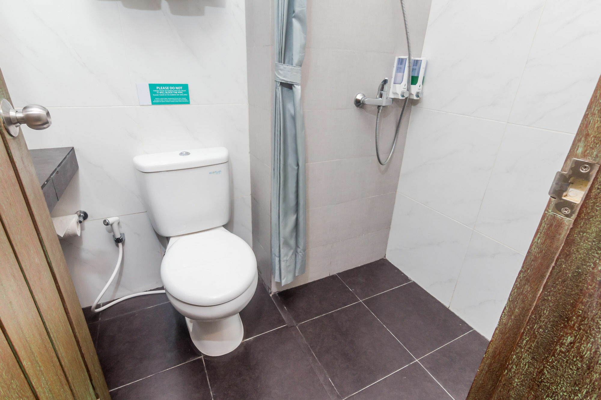 Zen Rooms Seminyak Kayu Jati Екстер'єр фото